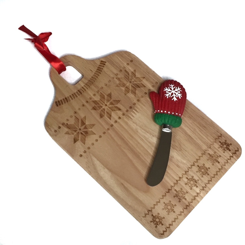 Small Wooden Cheese Cutting Board and Mitten Spreader DEI Nordic Sweater Pattern